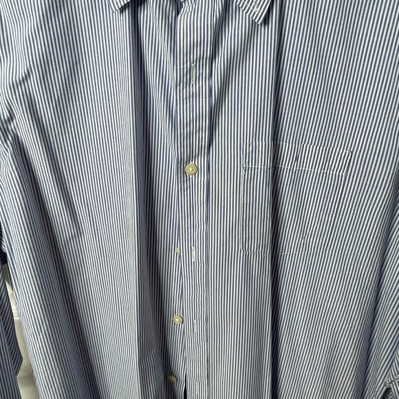 Old Navy The Classic Shirt Slim Fit XL Blue White pinstripe - Picture 5 of 7